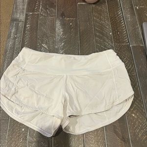 |WHITE LULULEMON SPEED UP SHORT| length=2.5; size 2